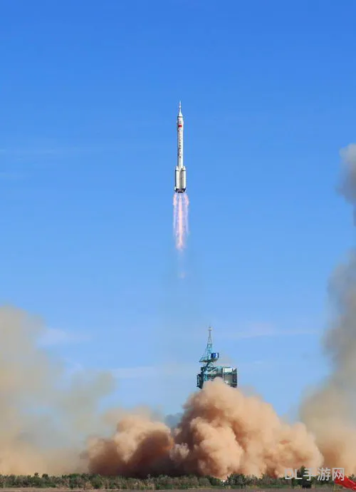 中国神舟飞船5至17号(神州7号载人飞船的宇航员是)
